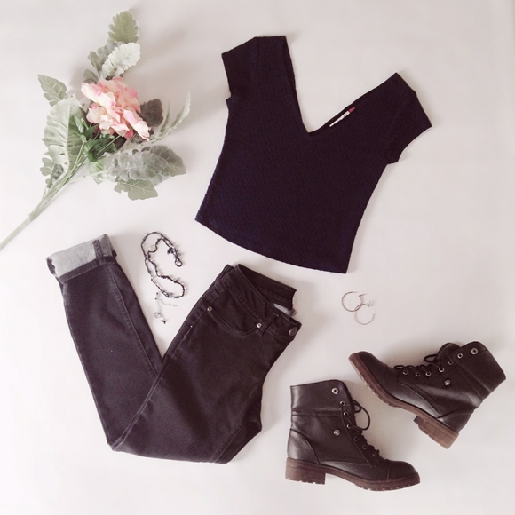 Shirt - Picture 1 of 3